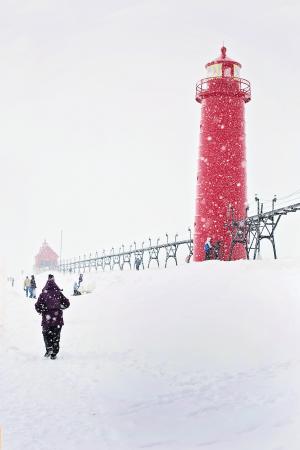 灯塔, 红色, 密歇根州, 人, 冬天, 行走, 雪