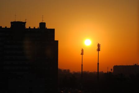 黎明, 萨拉戈萨, 太阳, 城市