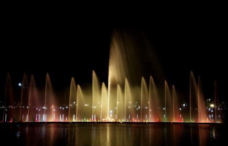 诺富特伊比拉普埃拉公园, 灯, 晚上, 水上展示, 颜色, 多彩, 奇观