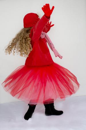 小女孩, 跳舞, 纺纱, 捻转, 快乐, 快乐, 红色的短裙