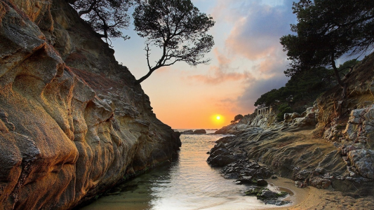 落日的西班牙海岸全高清壁纸和背景