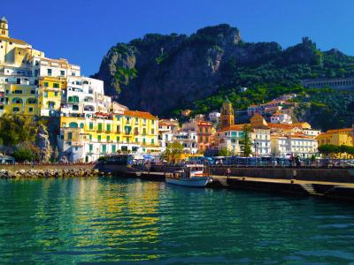 房屋和意大利阿马尔菲海岸全景高清壁纸和背景图像的滨海