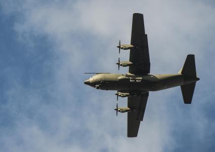 洛克希德马丁公司C-130J超级大力神全高清壁纸和背景图片
