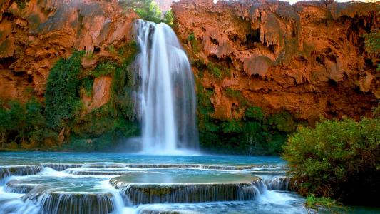 在亚利桑那州的哈瓦苏瀑布全高清壁纸和背景