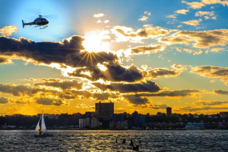 直升机着陆在哈得逊河纽约全高清壁纸和背景