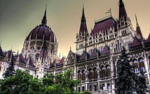 匈牙利首都布达佩斯的议会大楼全高清壁纸和背景图像