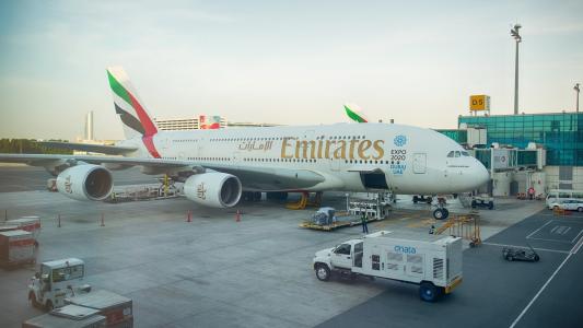 双层空中客车A380-800航空公司准备起飞