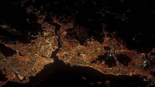 从晚上的伊斯坦布尔