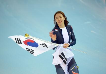 韩国速滑选手李尚华是金牌得主