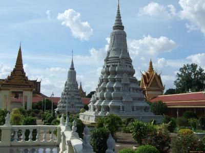 柬埔寨金边皇宫中的一座佛塔