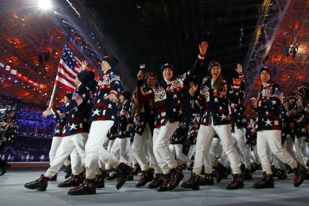 美国队在索契奥运会开幕式上