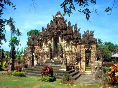 在巴厘岛的古庙