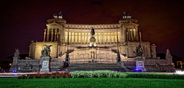 纪念碑Vittoriano为纪念第一位国王，罗马。