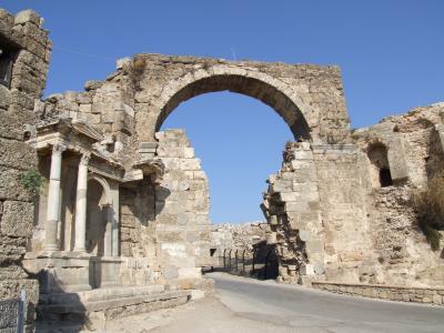 古老城市在集市土耳其