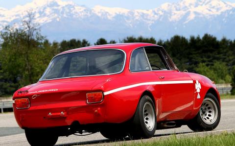 1968年阿尔法罗密欧GTA 1300